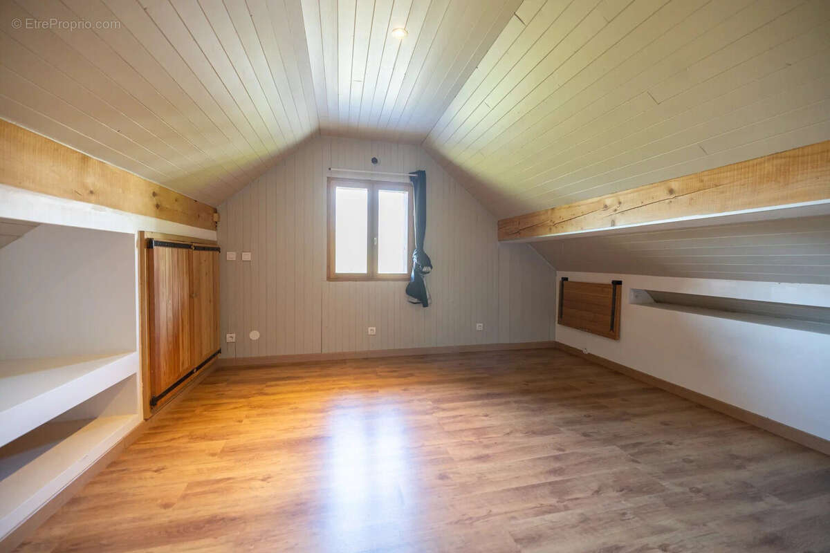 Appartement à DOUSSARD