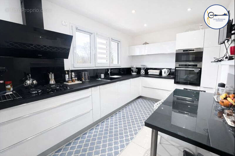 Maison à DOGNEVILLE