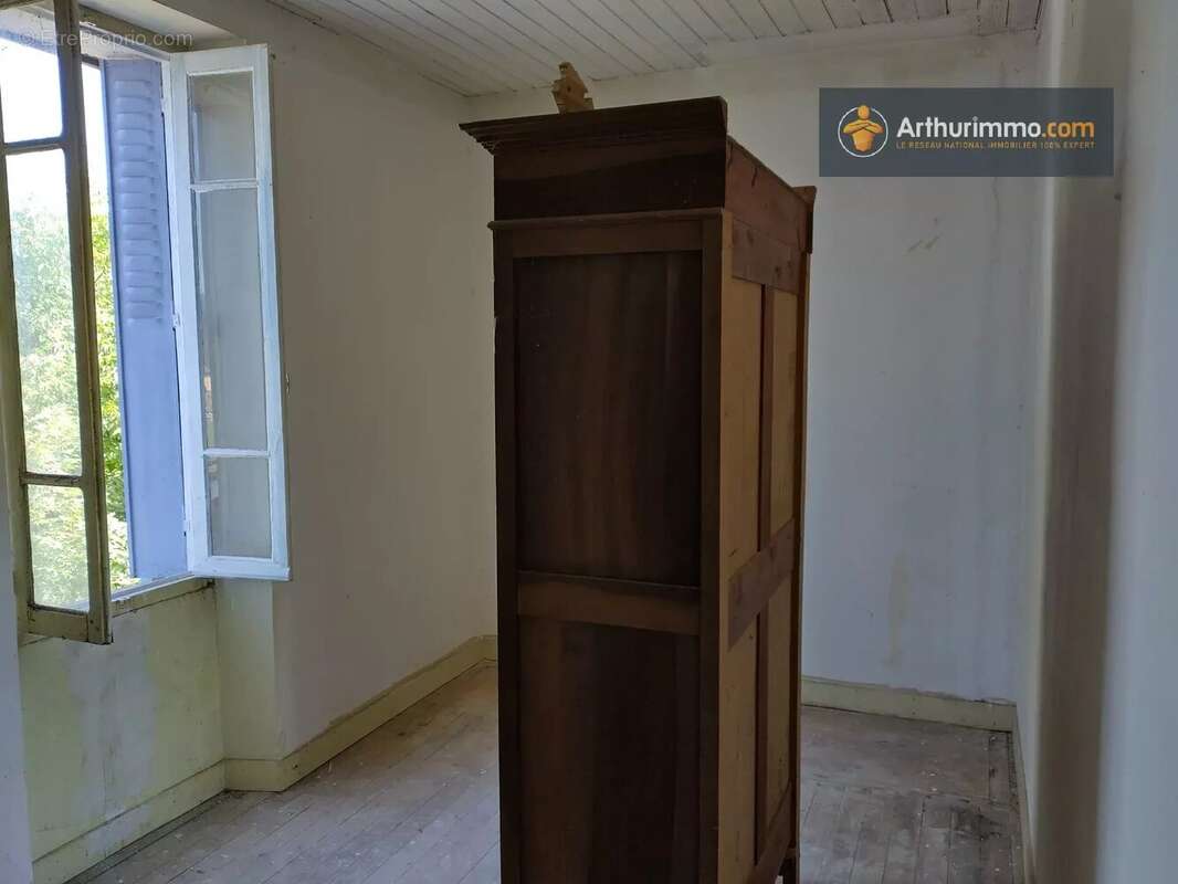 Maison à VILLENEUVE-D&#039;OLMES