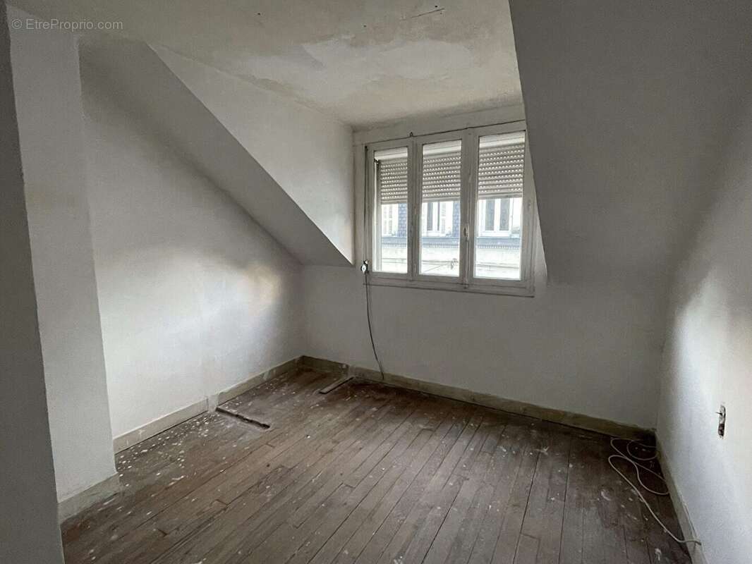 Appartement à LILLEBONNE