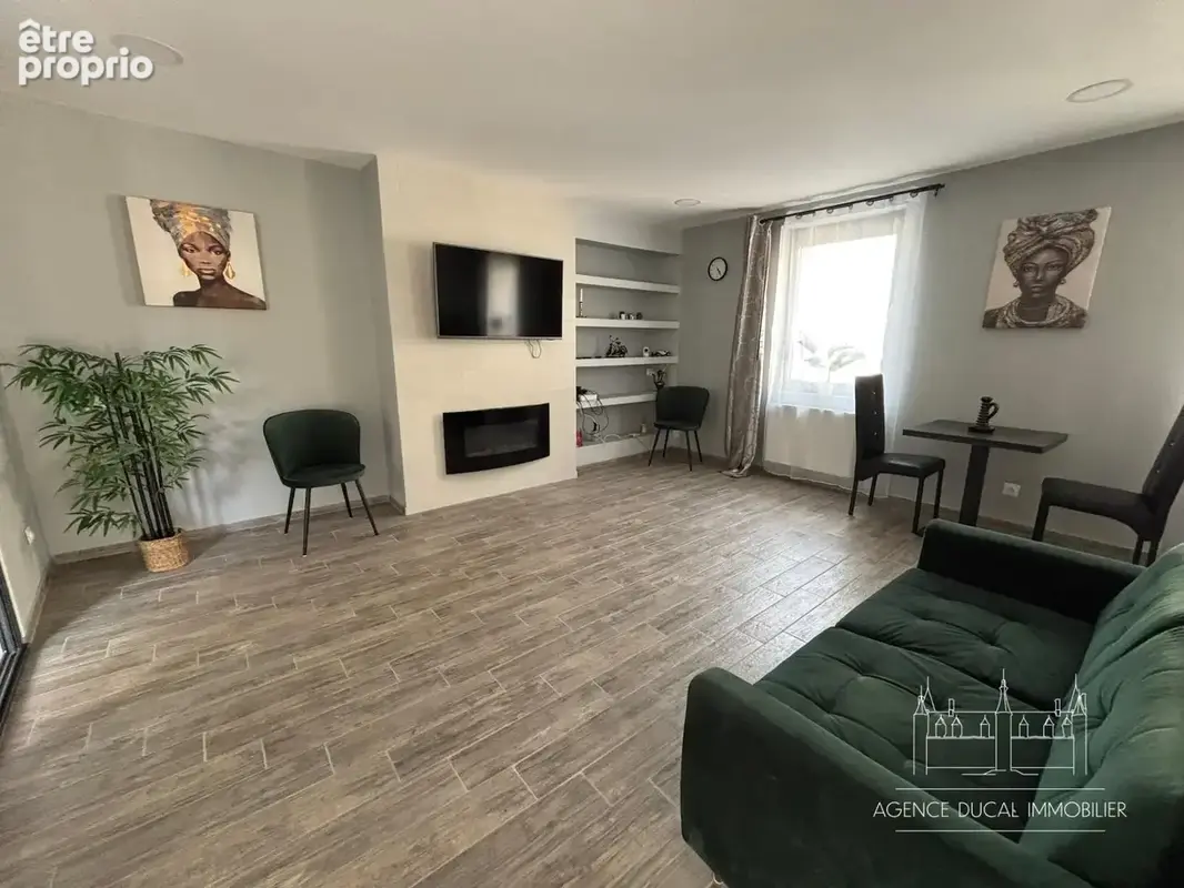 Maison 114 m² à Bourg-Lastic  - photo 1