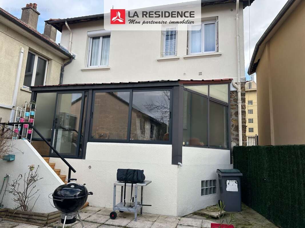 Maison 160 m² à Stains  - photo 2