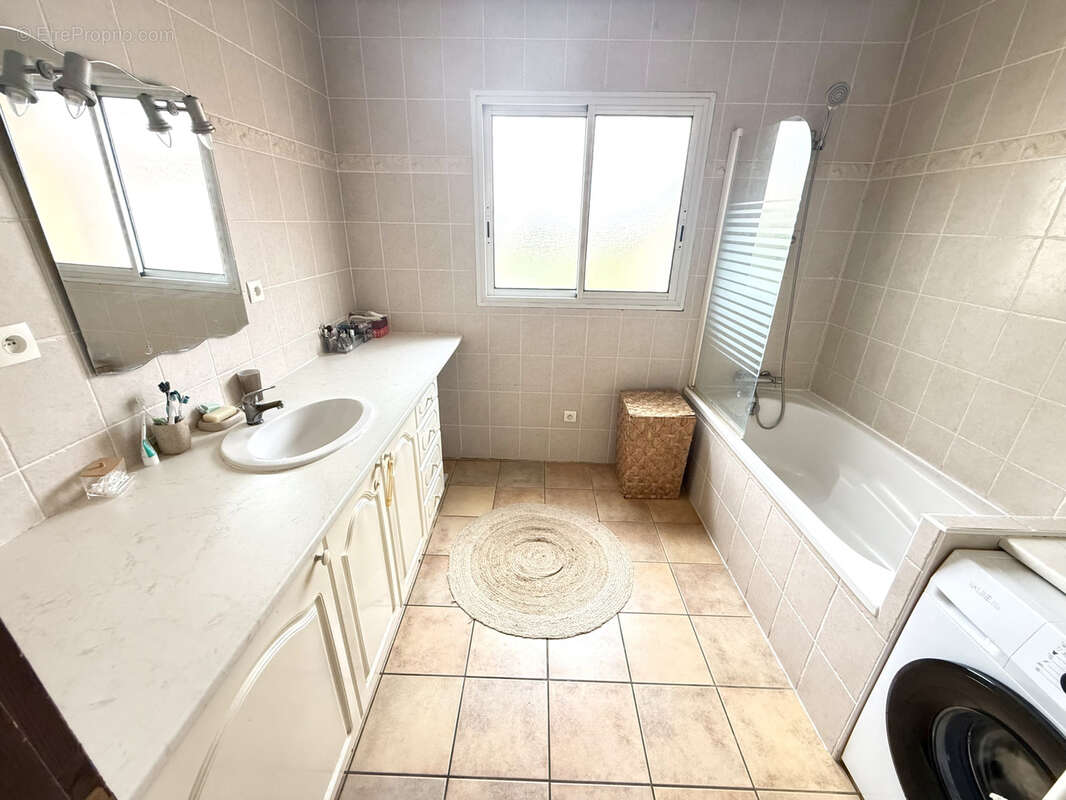 Maison à SAINT-HIPPOLYTE