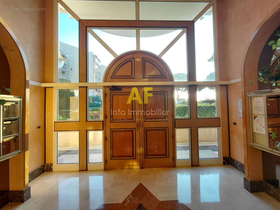 Appartement à FREJUS