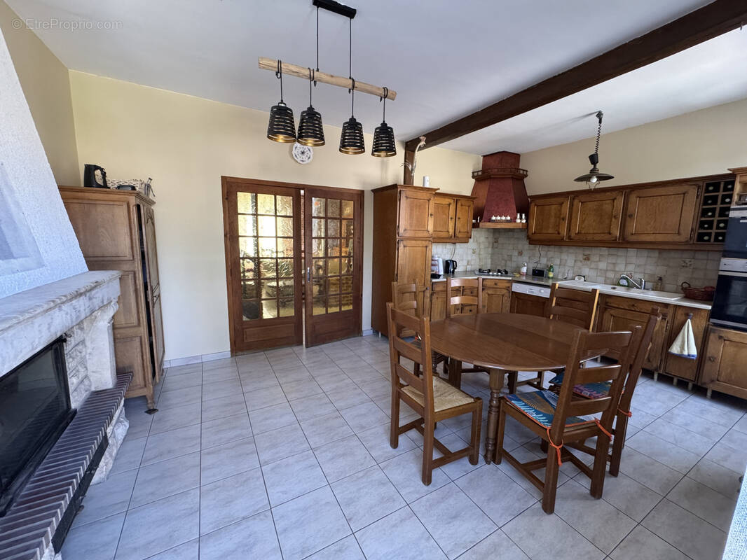 Maison à BAR-SUR-AUBE