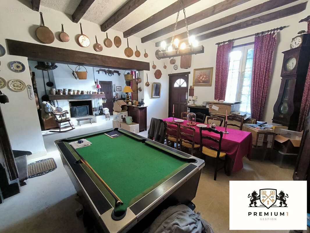 Maison à LE THILLAY