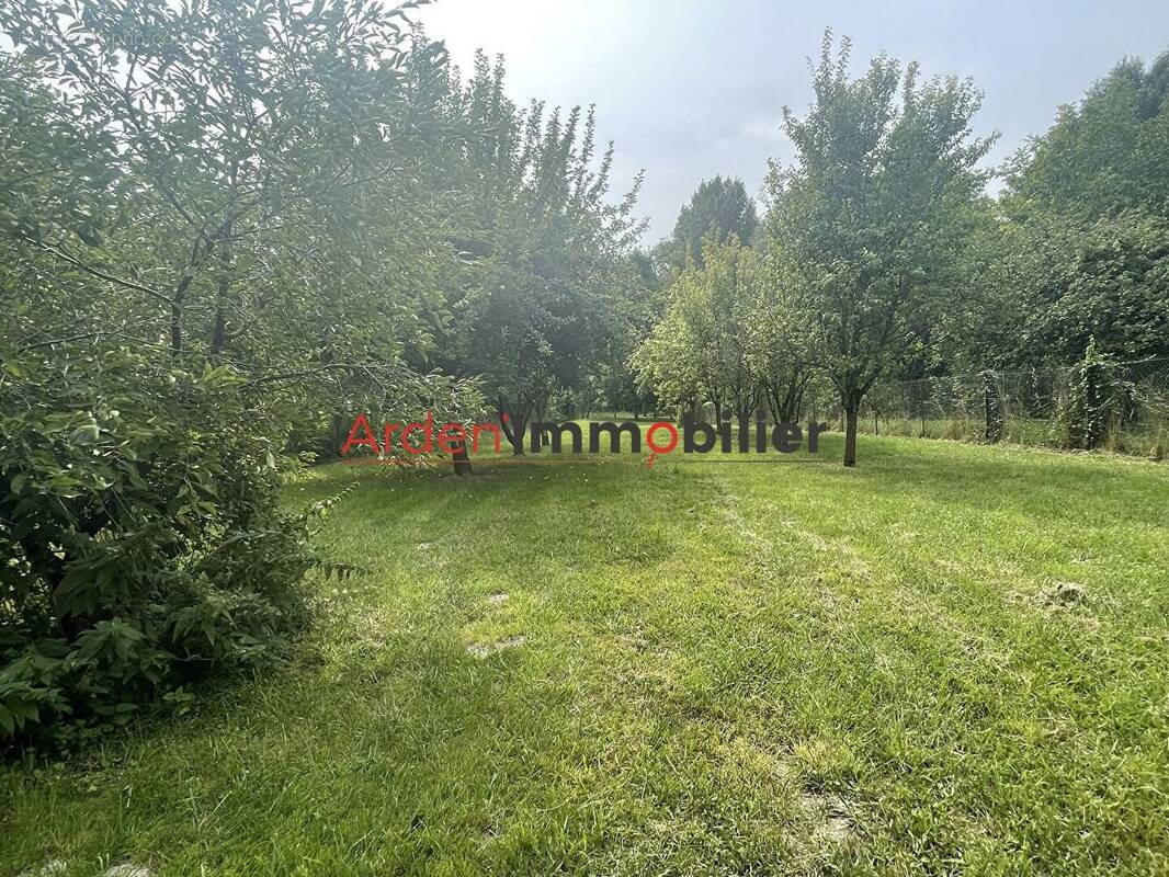 Terrain à HOUDILCOURT