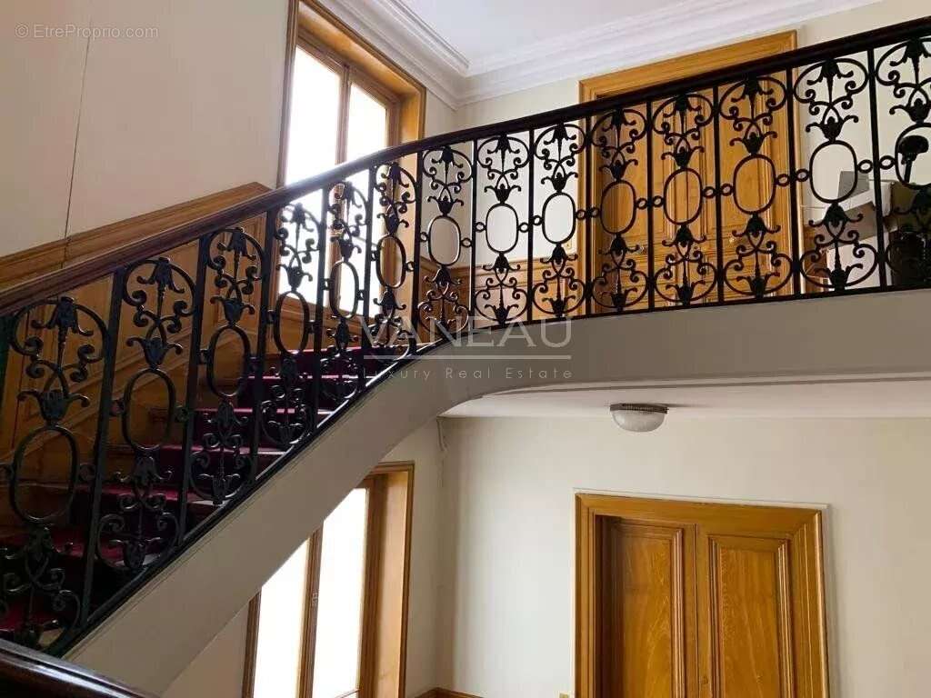 Appartement à PARIS-9E