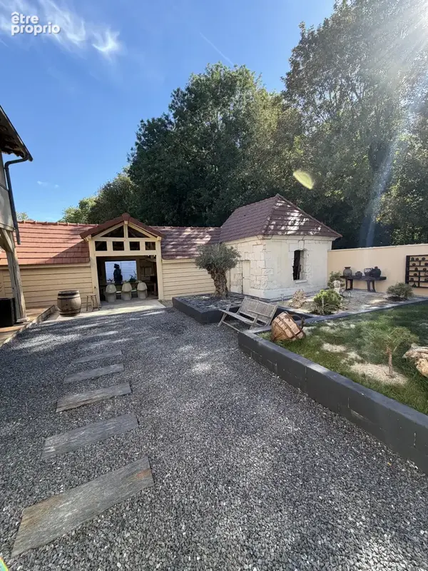 A vendre rivieres de corps propriete 267m2 deux dependances 170m2 110m2, 5 suites parentales jardin 1691m2 - photo 8