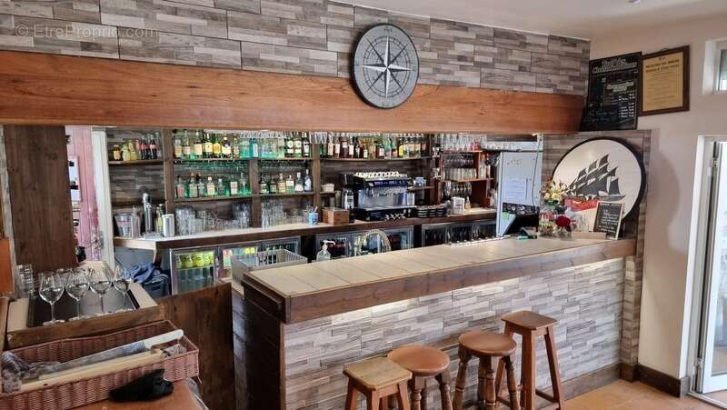 Commerce à SAINT-PIERRE-D&#039;OLERON