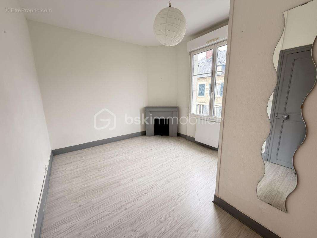 Appartement à LA GUERCHE-SUR-L'AUBOIS