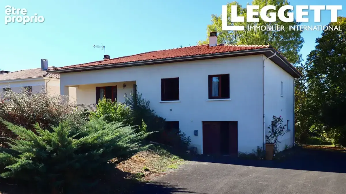 Charmante maison sous-sol de 4 chambres avec jardin attenant, à distance de marche des commerces - photo 10