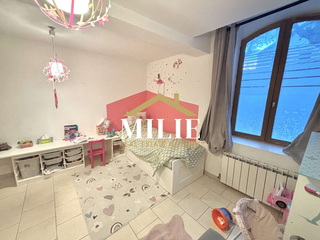 Appartement à MARSEILLE-10E