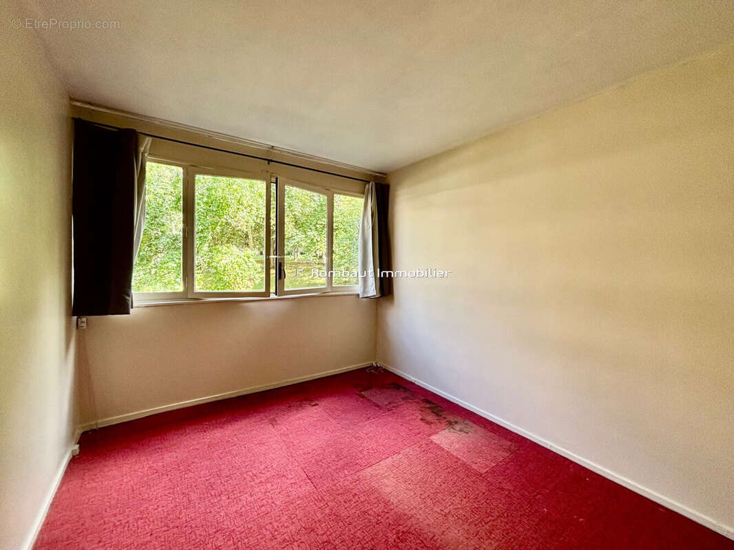 Appartement à LA CELLE-SAINT-CLOUD