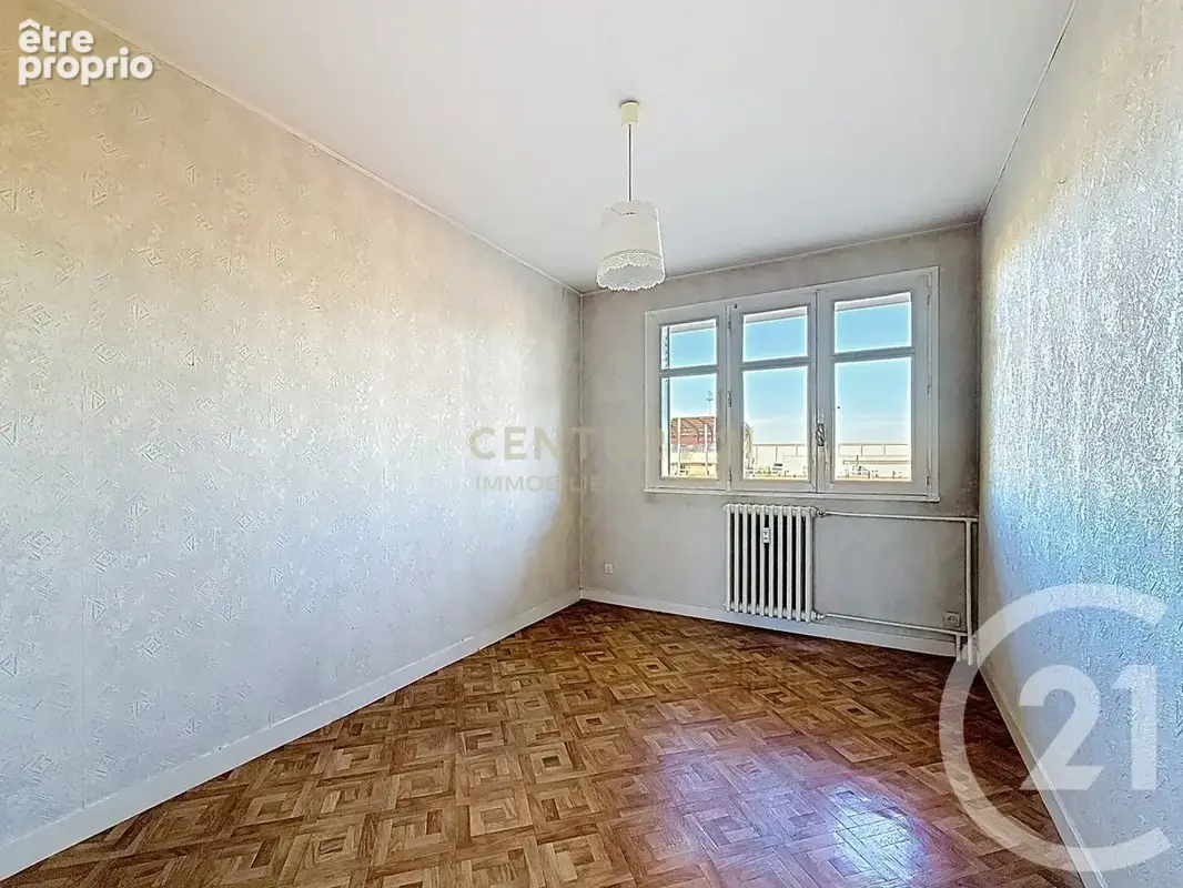 Appartement 4 pièces 71 m² à vendre à Bourgoin-Jallieu (38300) - photo 7