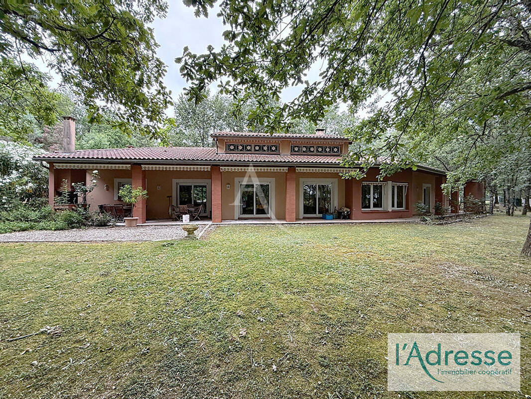 Maison à VILLENEUVE-LES-BOULOC