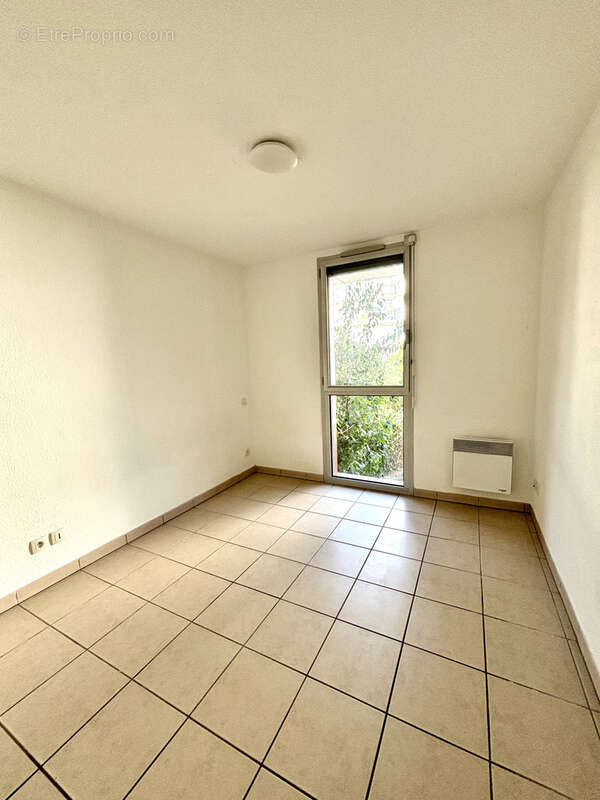 T2 avec jardin et parking souterrain - Chatrons - photo 5