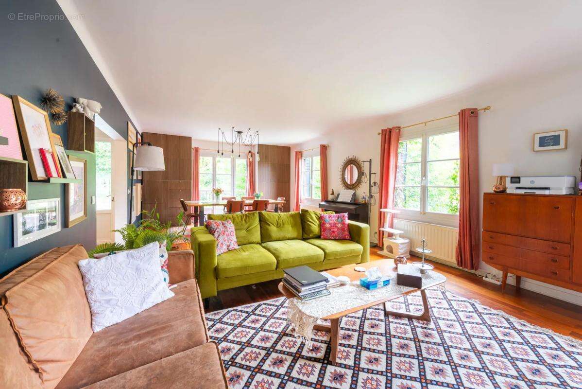 Maison à L&#039;ETANG-LA-VILLE