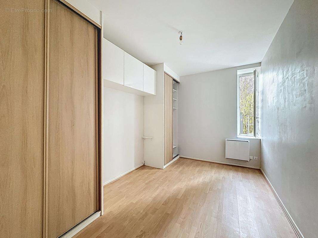 Appartement à MARENNES