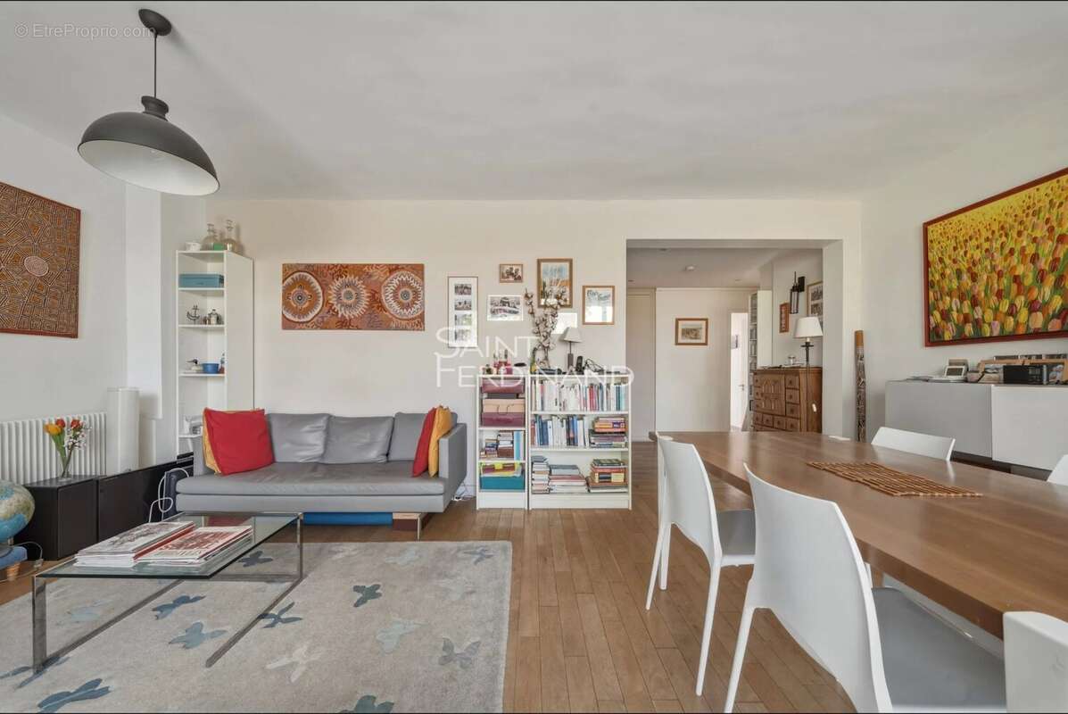 Paris 16 - Mirabeau -  Vue Seine - 2 chambres - photo 2