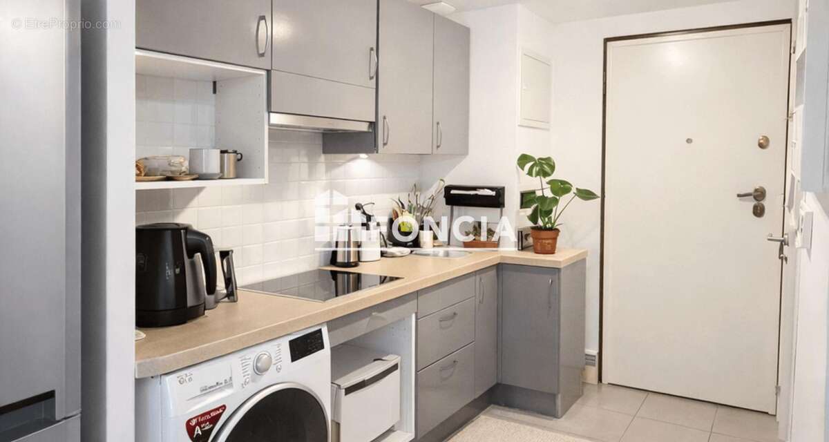Appartement à VALLAURIS