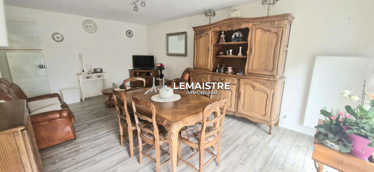 Appartement à vendre - Yvetot - 74,50 m² - 2 chambres - Ascenseur et balcon - photo 2