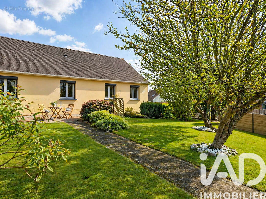 Photo 3 - Maison à VILLEDIEU-LES-POELES