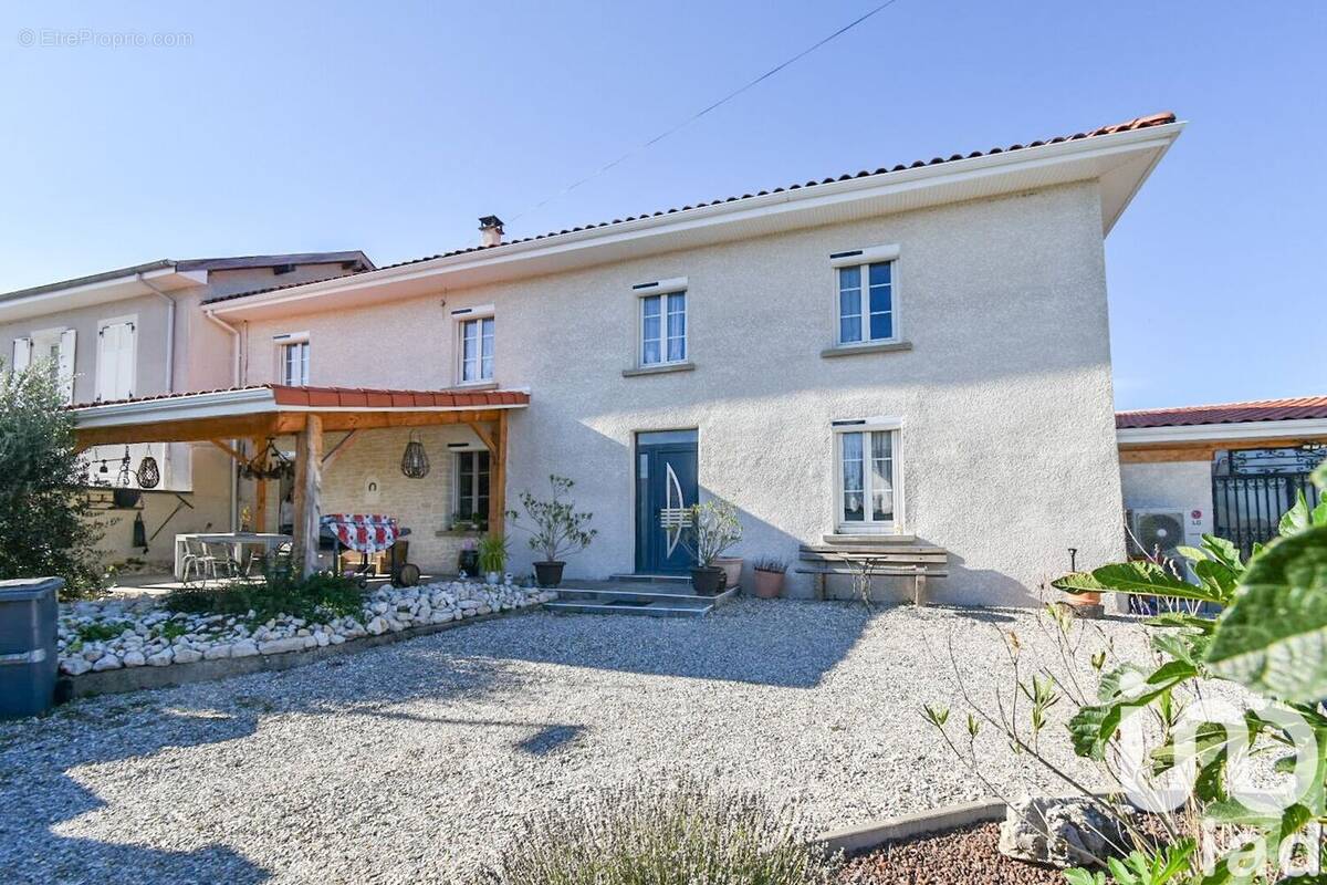 Photo 1 - Maison à POMMIER-DE-BEAUREPAIRE