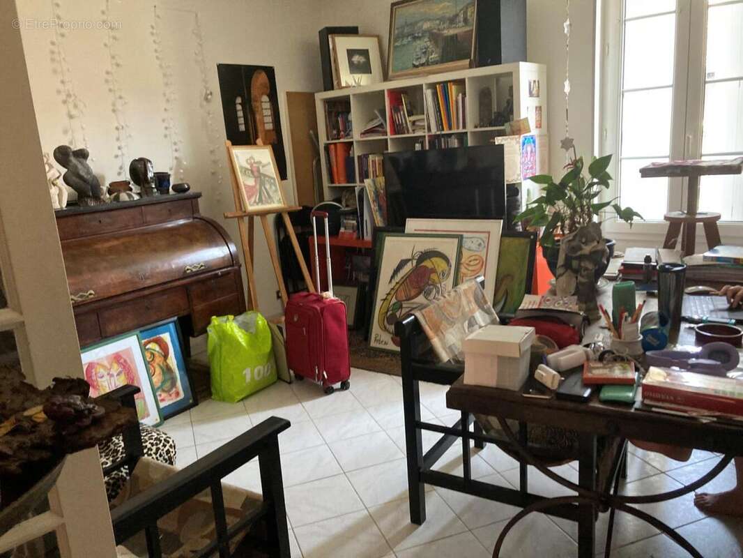 bureau  appart  2 etage droite - Maison à CAHORS