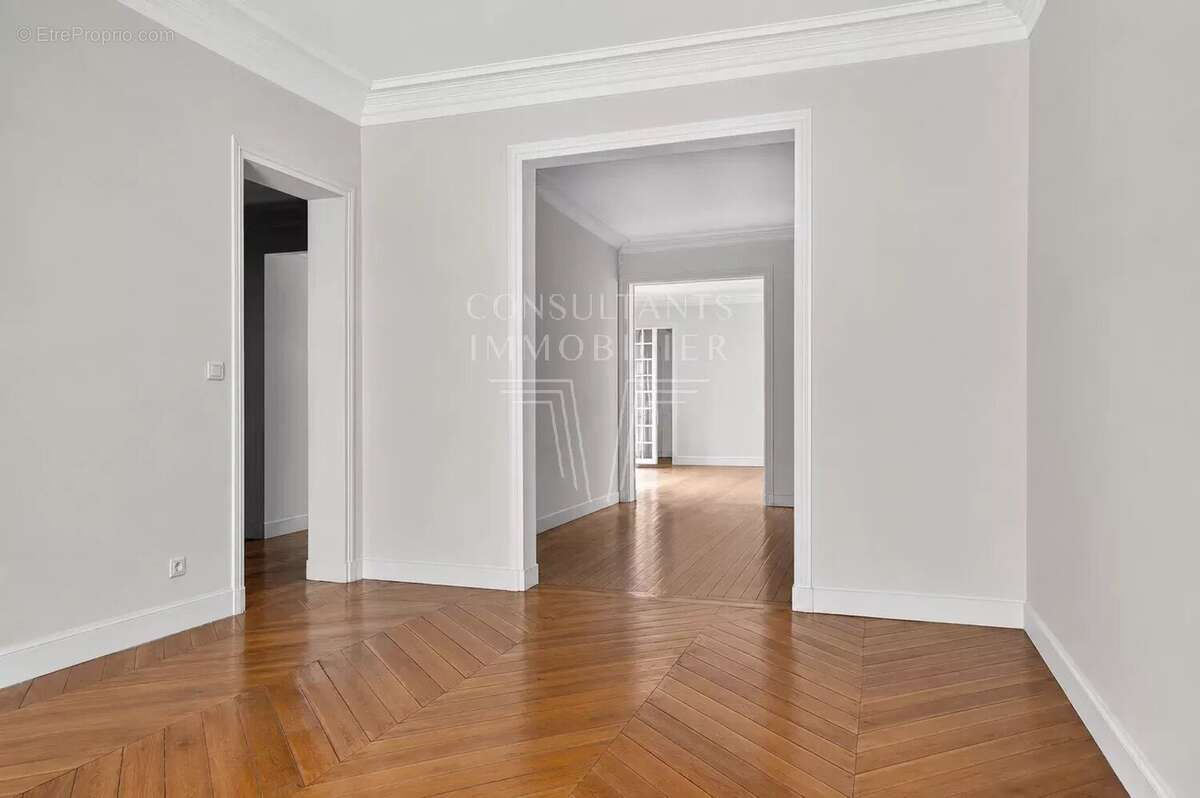Appartement à PARIS-6E