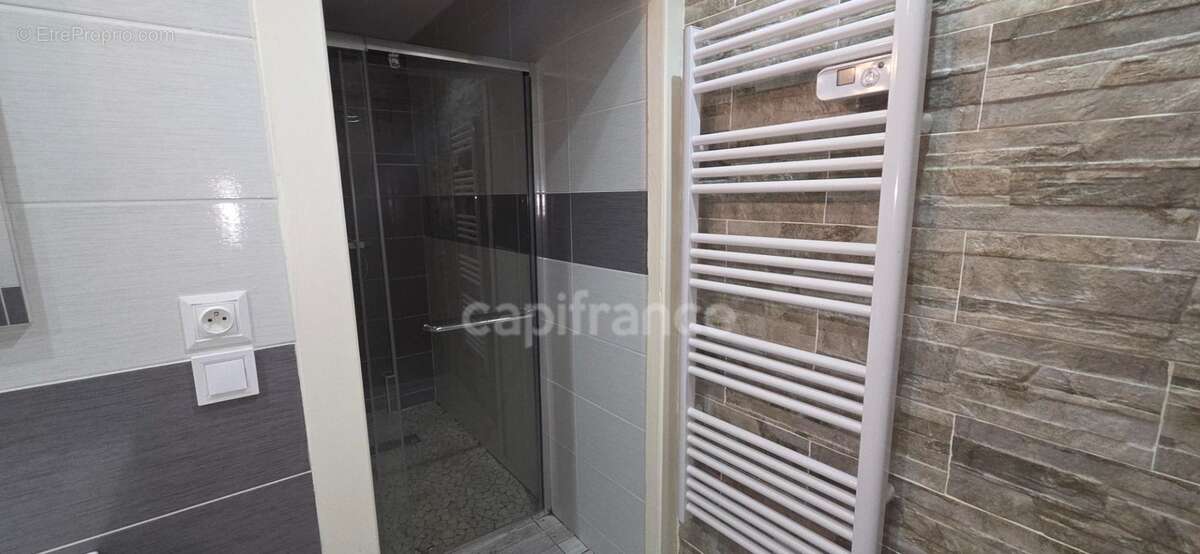 Immeuble de rapport – Local commercial et studio loués + plateau à aménager – Fort potentiel investisseur - photo 6