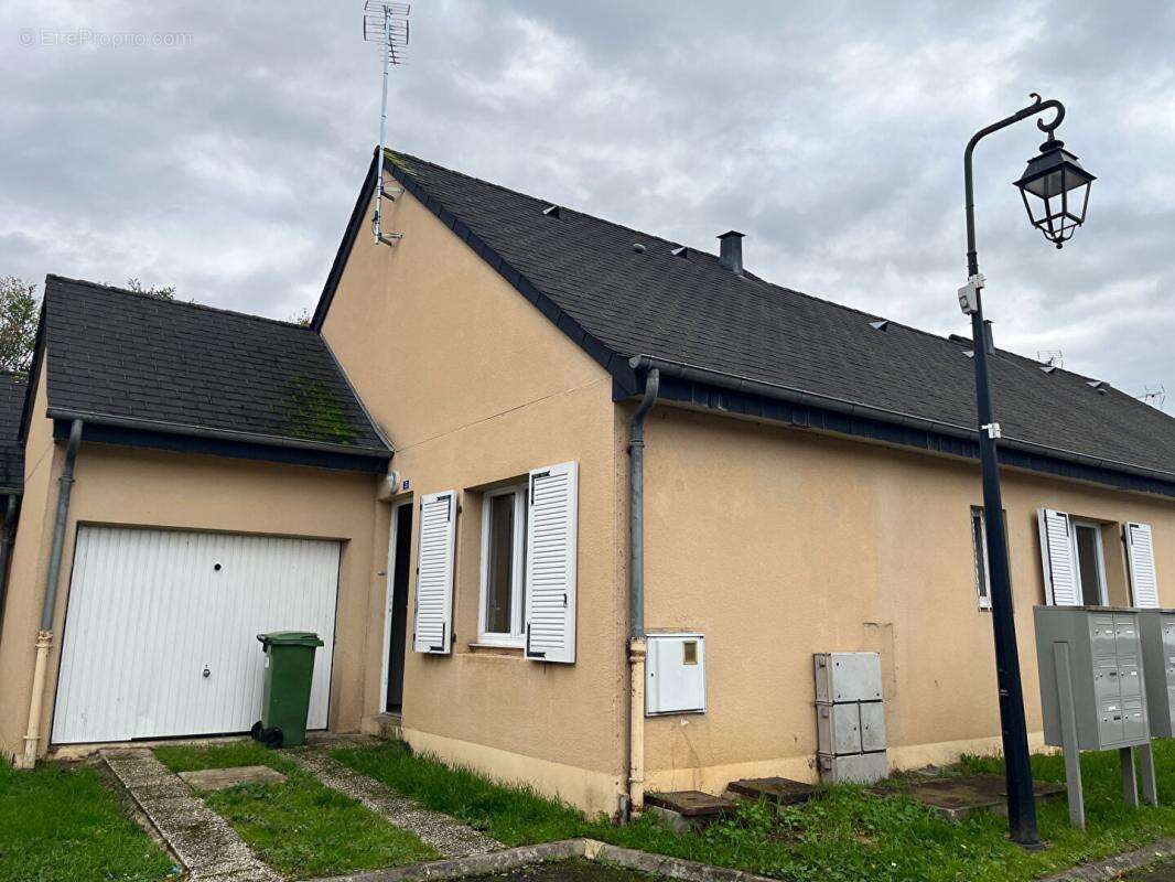 Maison à PRUILLE-L'EGUILLE