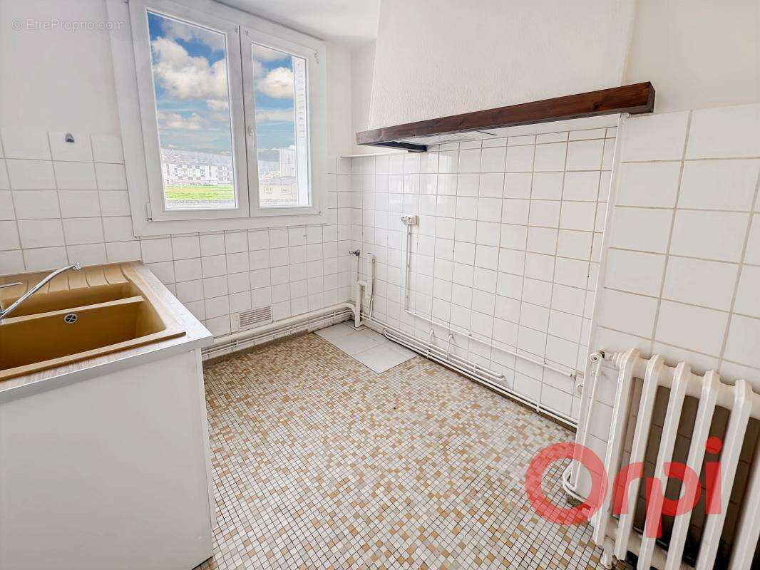 Appartement à SAINT-AMAND-MONTROND