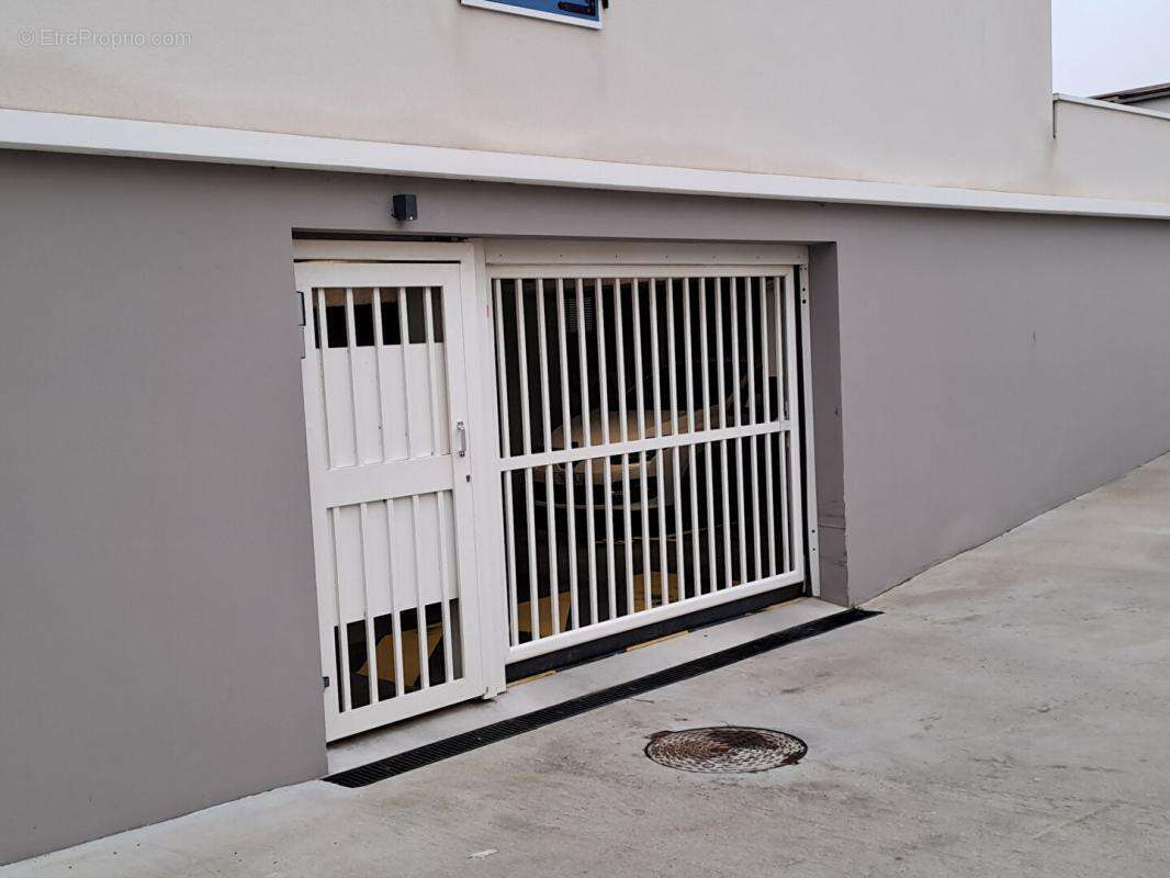 Parking / box Les Sables D Olonne - photo 3