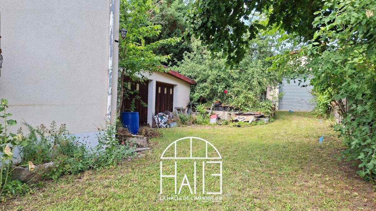 Maison 99 m² à Saint-Junien  - photo 3