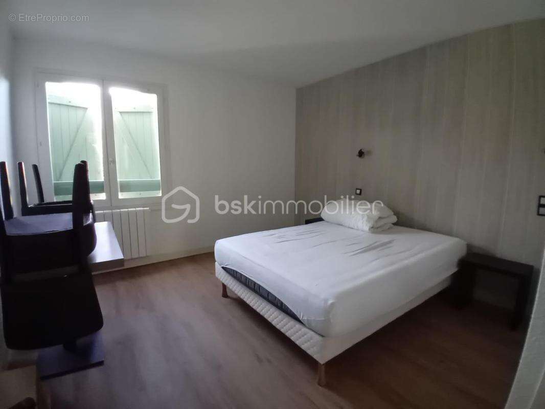 Maison de 260m2 avec grand garage et terrain - photo 3