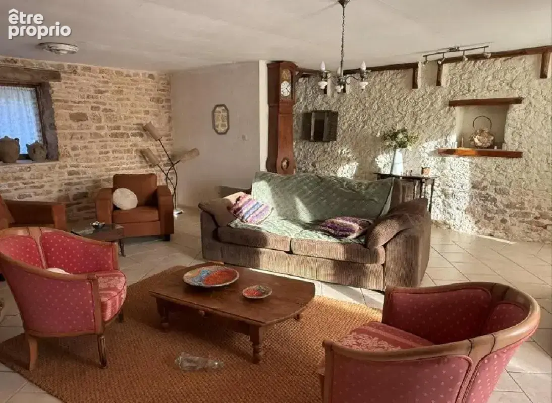 Maison 5 pièces 155 m² à vendre à Sauze-Vaussais (79190) - photo 4