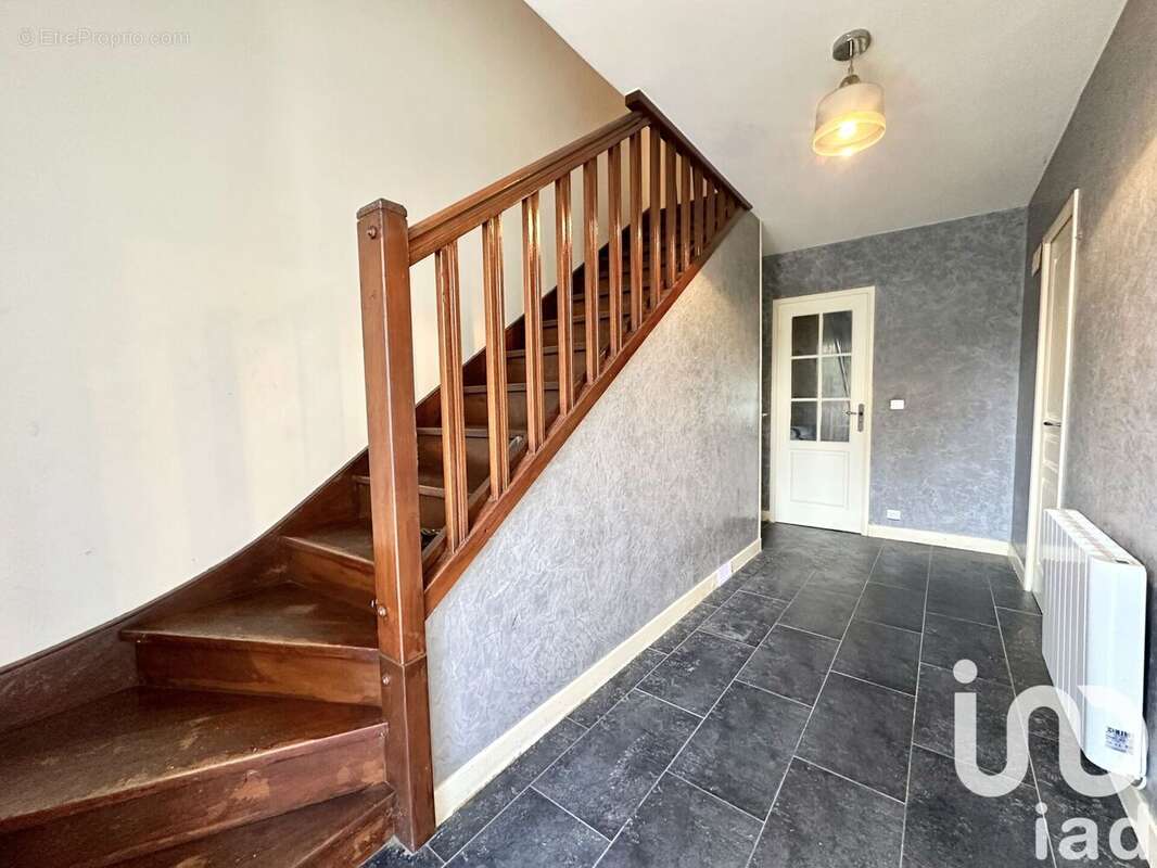 Photo 7 - Maison à JOUY-LE-MOUTIER