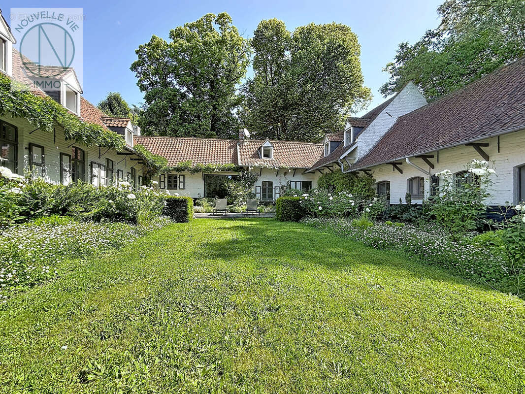 Maison à CROIX