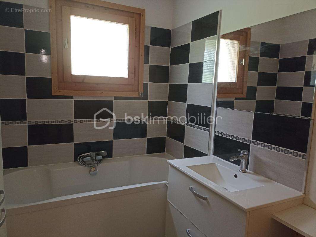 Appartement à LES AVANCHERS-VALMOREL