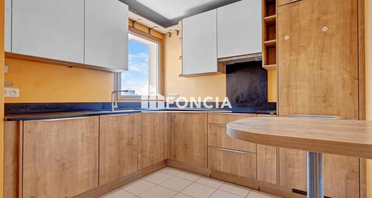 Appartement 4 pièces récent situé Rue Auguste MOUNIE EN HYPER-CENTRE-VILLE - photo 14