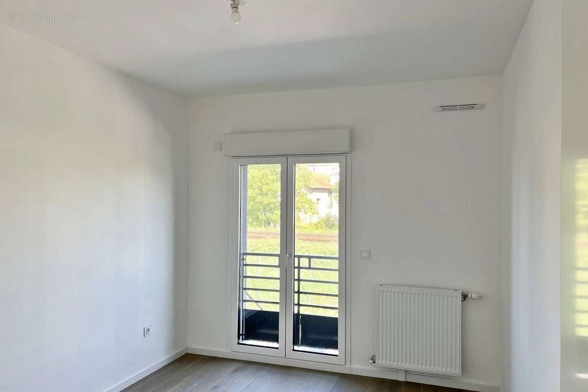 Appartement à SAINT-MAUR-DES-FOSSES
