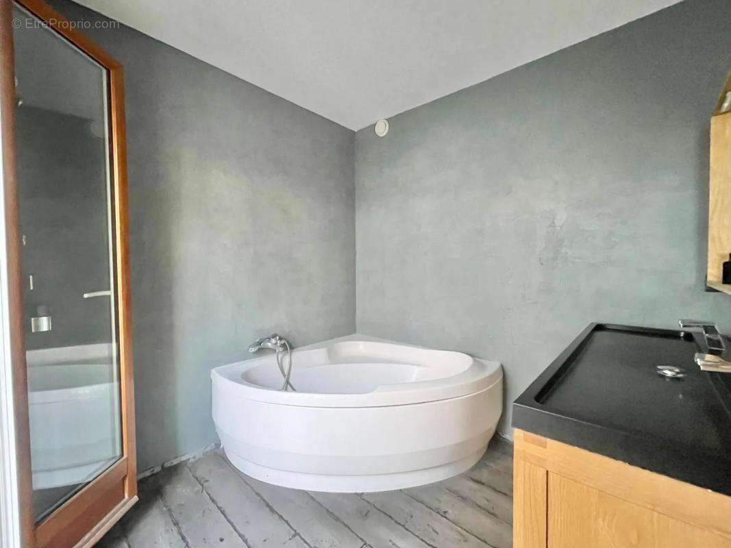 Maison à LE PLESSIS-ROBINSON