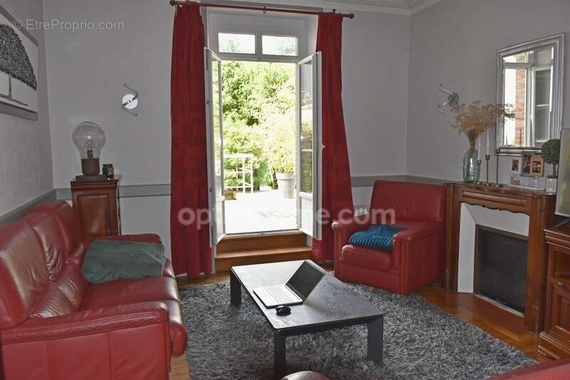 Maison à MALESTROIT