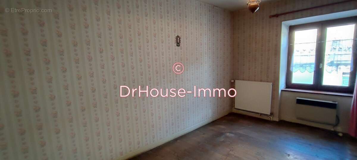 Maison à SAINT-GEORGES-D&#039;AURAC