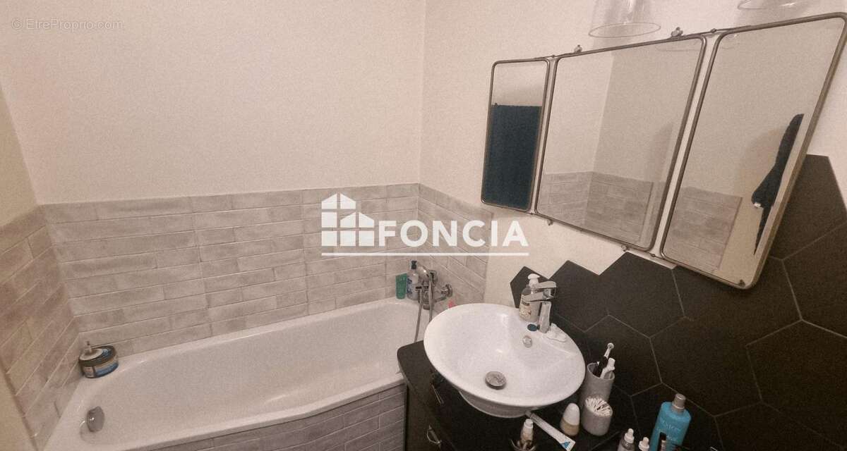 Appartement à BOURG-LA-REINE