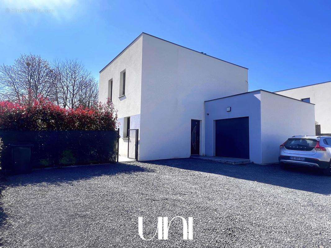 Maison à THURY-HARCOURT