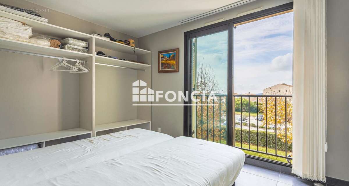 Appartement à SIX-FOURS-LES-PLAGES