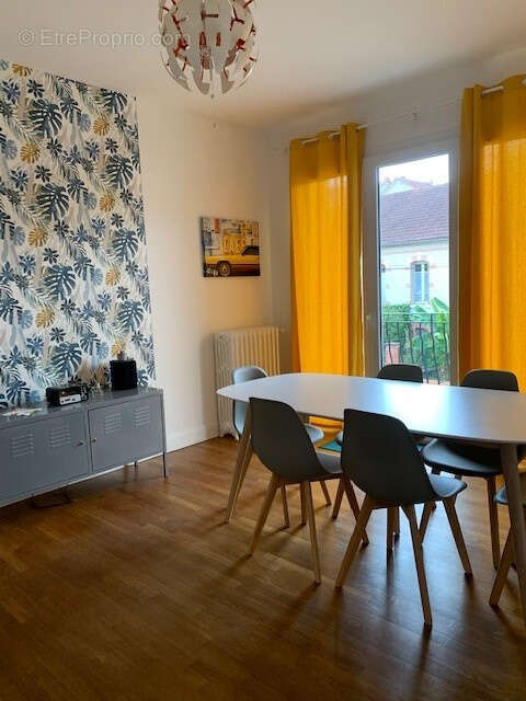 Maison à MONTLUCON