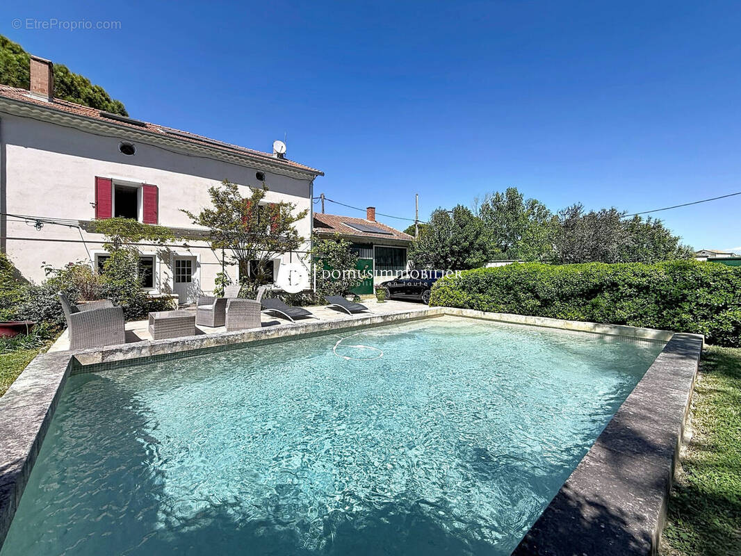 Maison à SAINT-SATURNIN-LES-AVIGNON